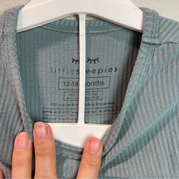 Little sleepies ribbed pajamas 12-18 months - Picture 2 of 3